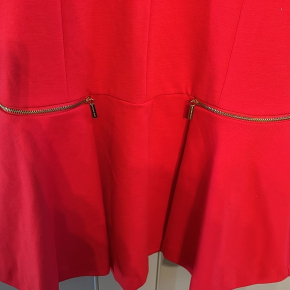 NWT $125 Michael Kora true red dress size 4 - Picture 3 of 4